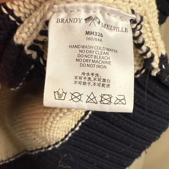 Brandy Melville Striped Navy and Cream Women's Sweater - Picture 7 of 10